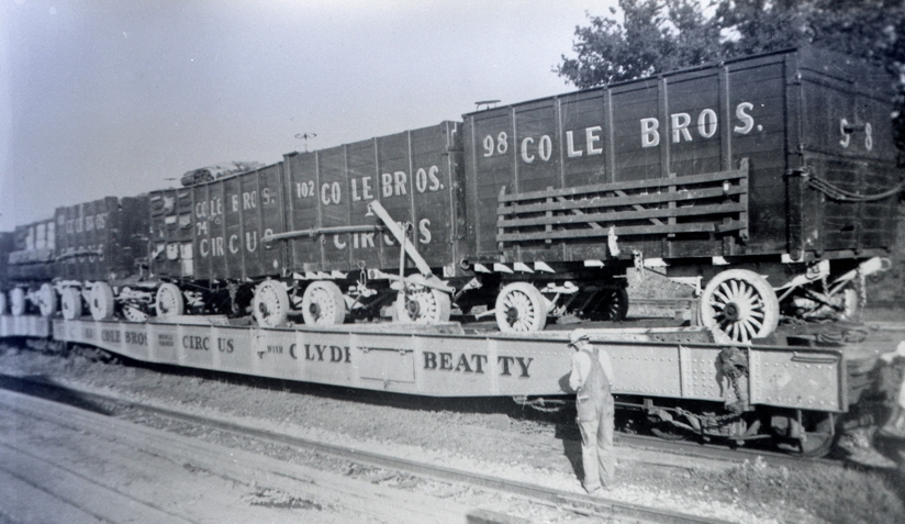 Cole Bros 1936 Flag man readying loaded show train to pull out 002
